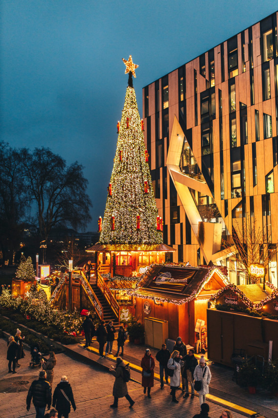 Visit Düsseldorf – Foto: Eugen Shkolnikov