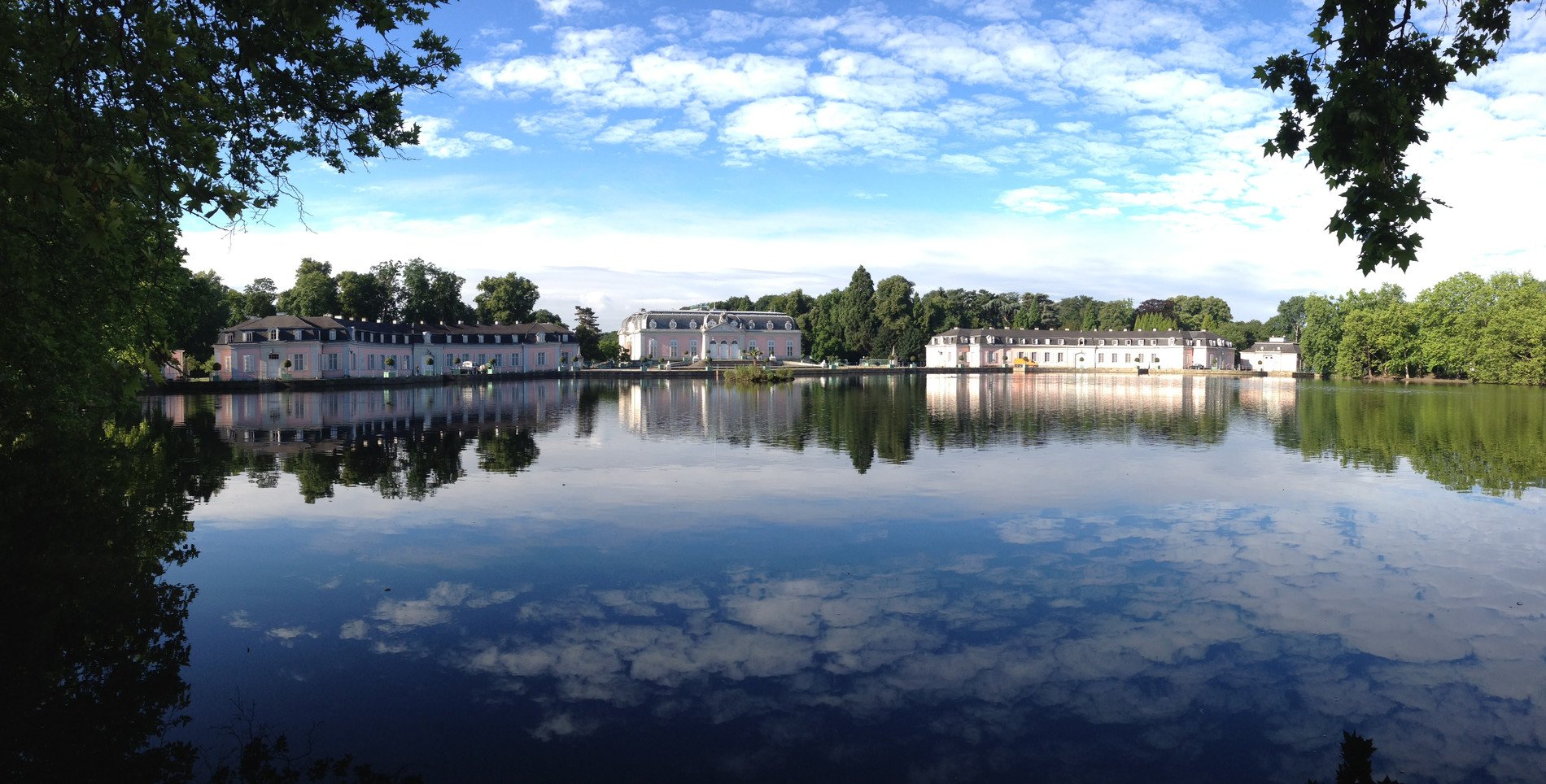 Schloss_Benrath_Panorama_4