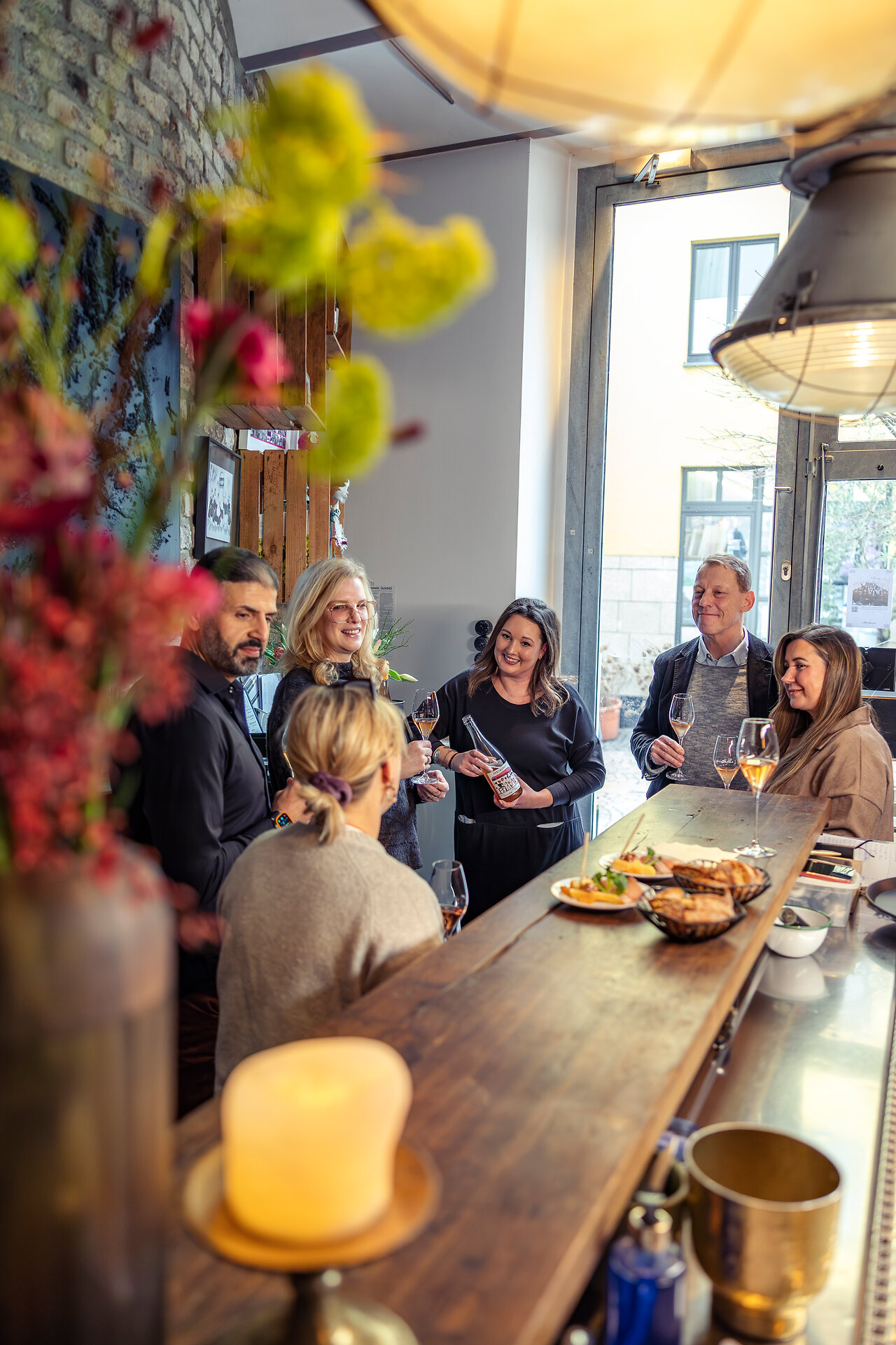 260219_WineWalk3269_h