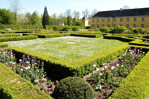 Schloss_Benrath_Orangerie_6